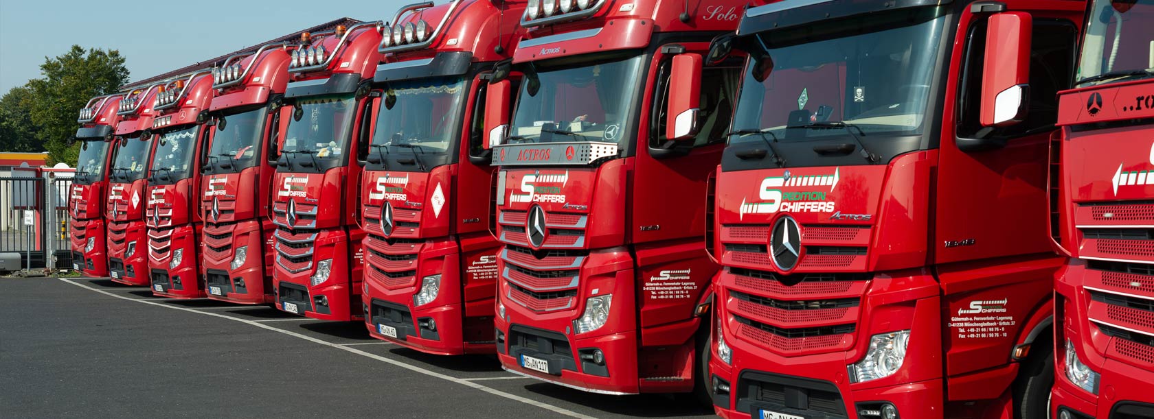 Sondertransporte LKW-Flotte Spedition-Schiffers Logistik