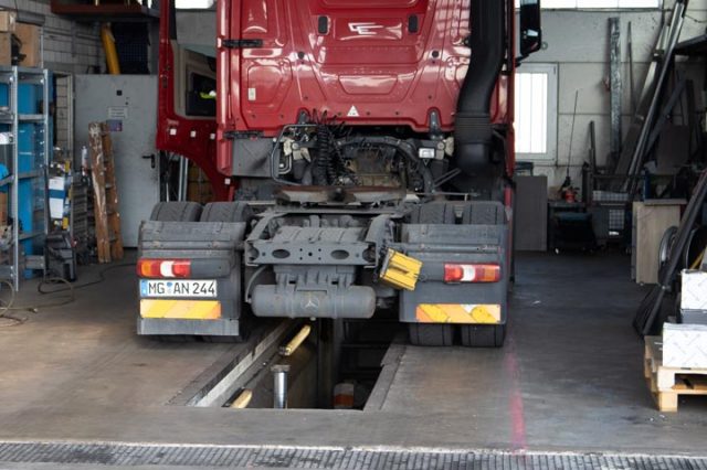 Wartung der LKW - Spedition Schiffers