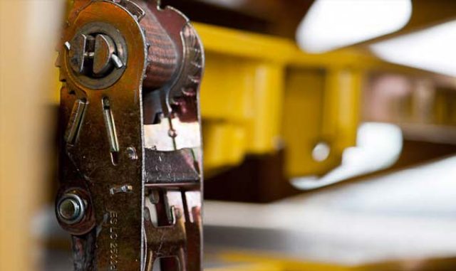 Spanngurte, es kommen ausschließlich Langhebelratschen zum Einsatz.